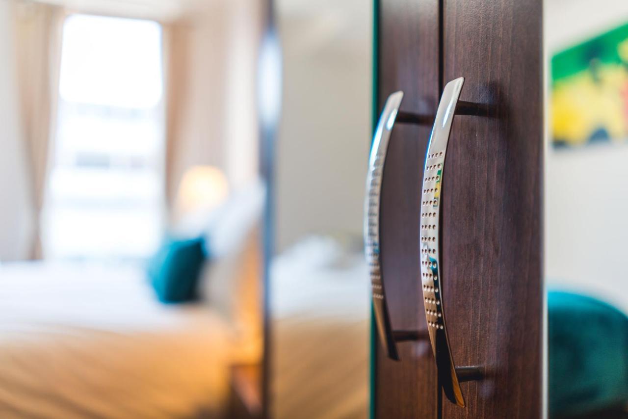 Inners City Apartments -On Suites เบอร์มิงแฮม ภายนอก รูปภาพ