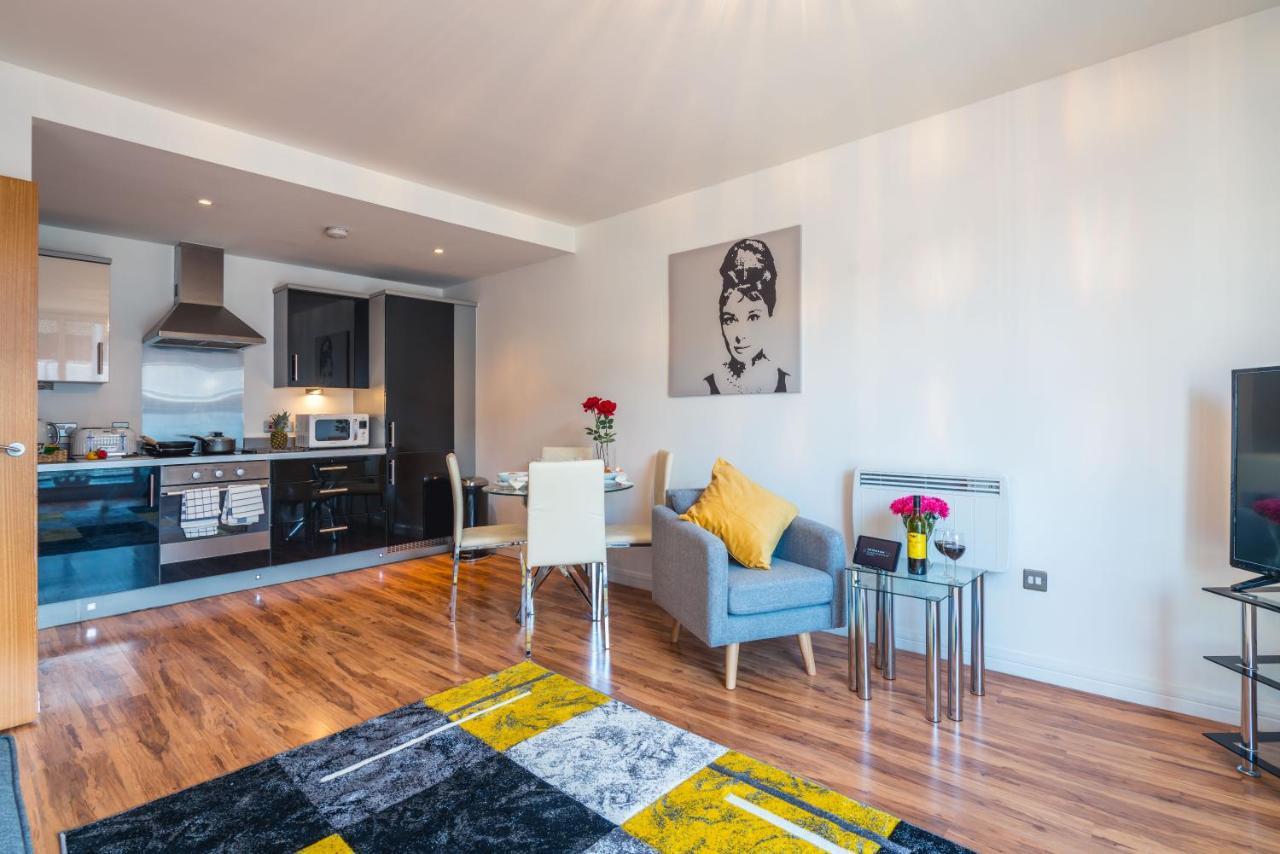 Inners City Apartments -On Suites เบอร์มิงแฮม ภายนอก รูปภาพ