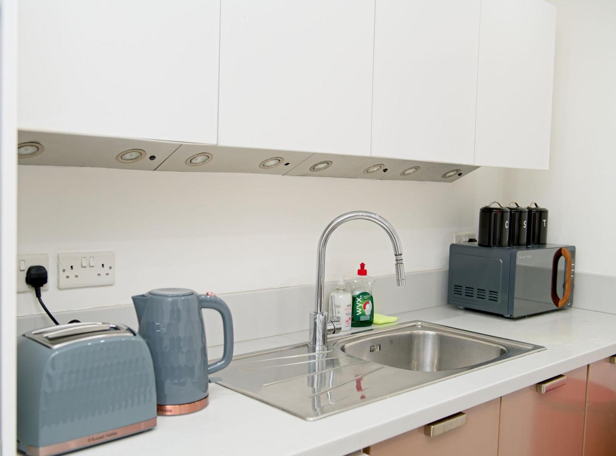 Inners City Apartments -On Suites เบอร์มิงแฮม ภายนอก รูปภาพ